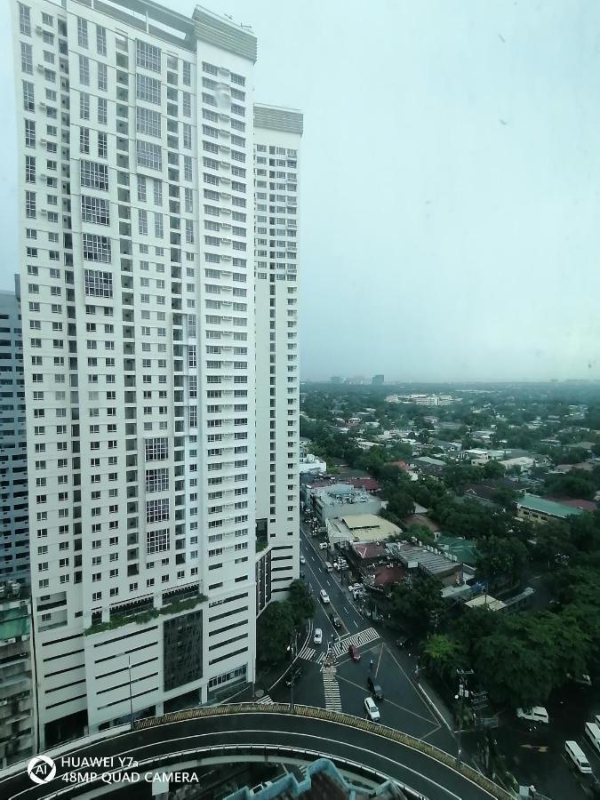 The Beacon Makati Staycation Suites Manila Bagian luar foto
