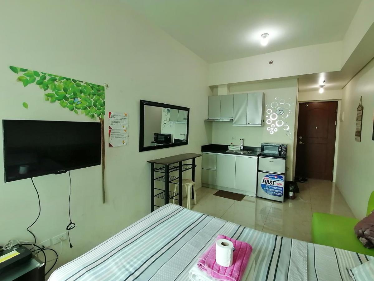 The Beacon Makati Staycation Suites Manila Bagian luar foto