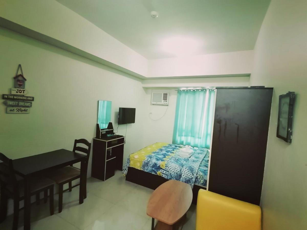 The Beacon Makati Staycation Suites Manila Bagian luar foto