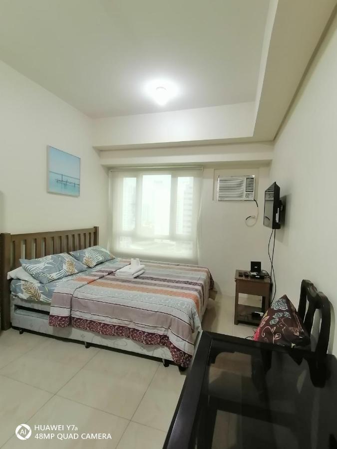 The Beacon Makati Staycation Suites Manila Bagian luar foto