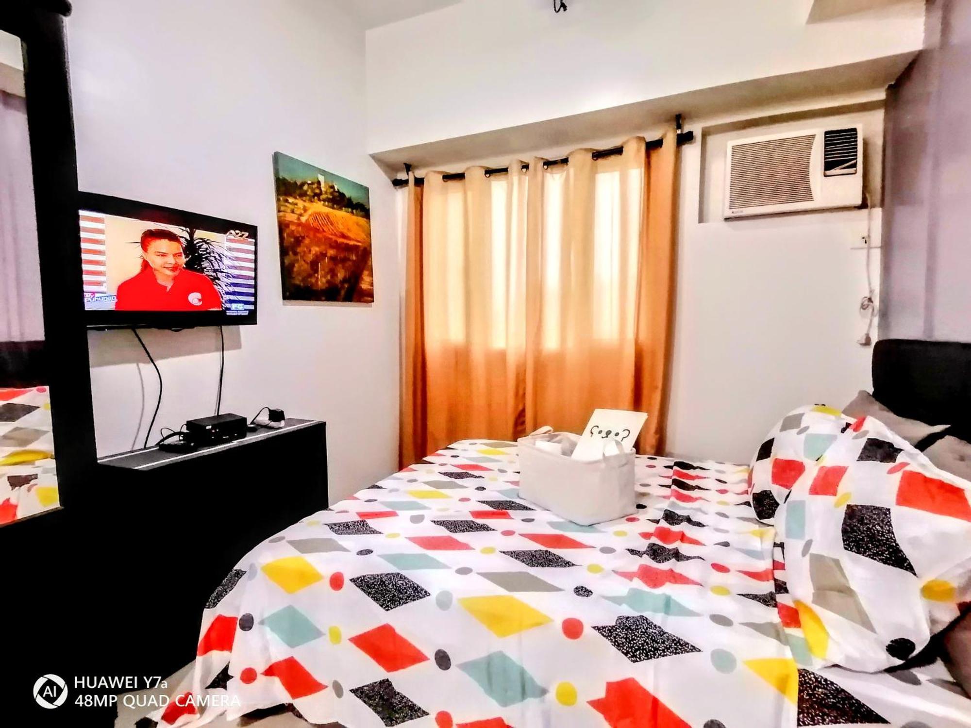 The Beacon Makati Staycation Suites Manila Bagian luar foto