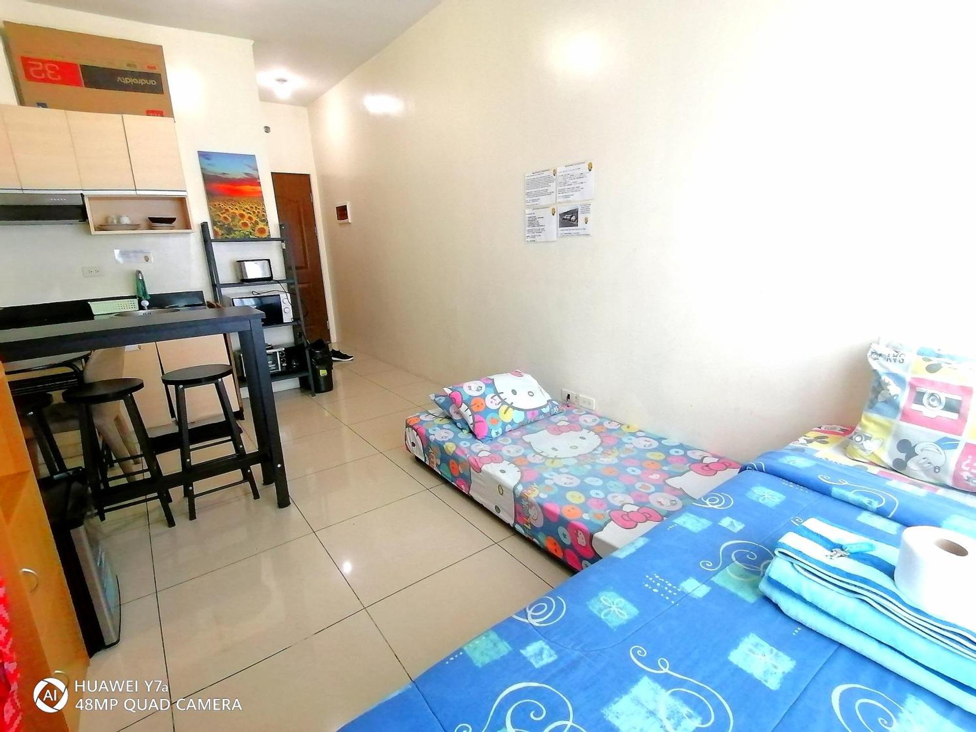 The Beacon Makati Staycation Suites Manila Bagian luar foto