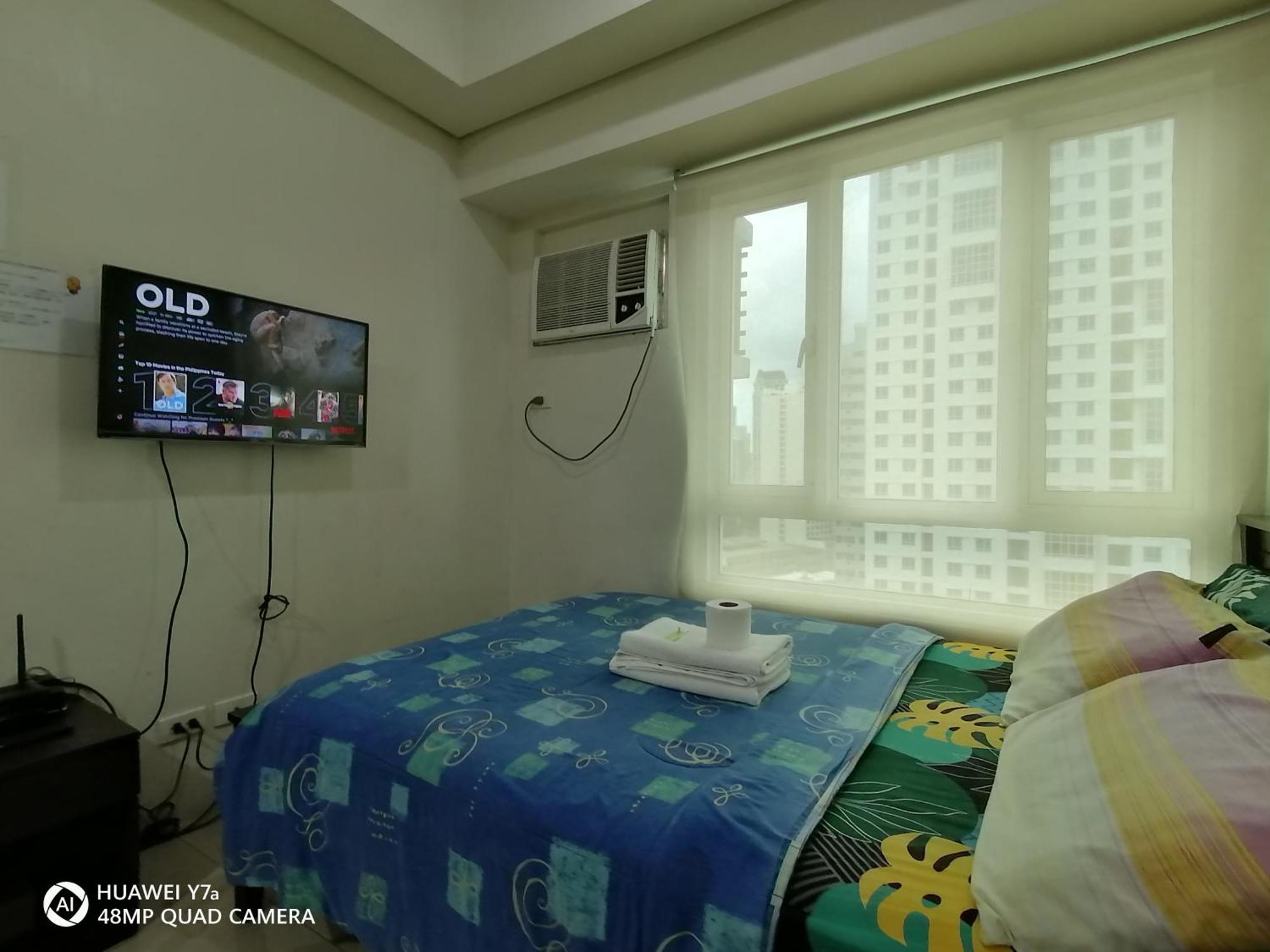 The Beacon Makati Staycation Suites Manila Bagian luar foto